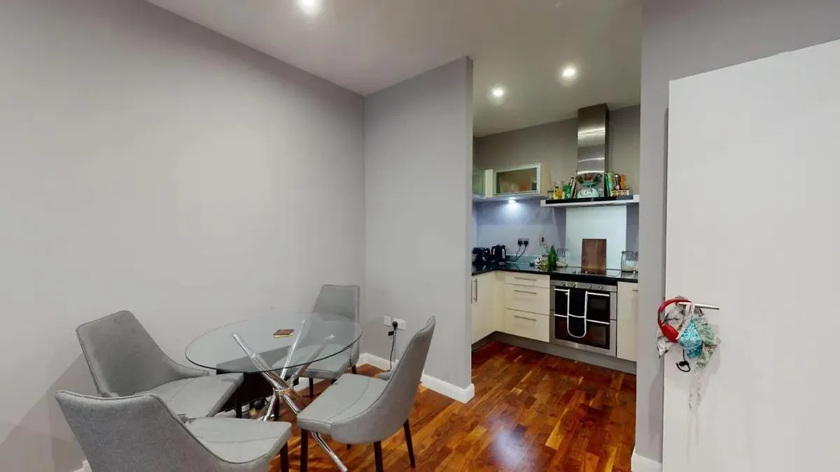 Londwell, Canary Wharf River Thames Balcony Apartment London 0*,